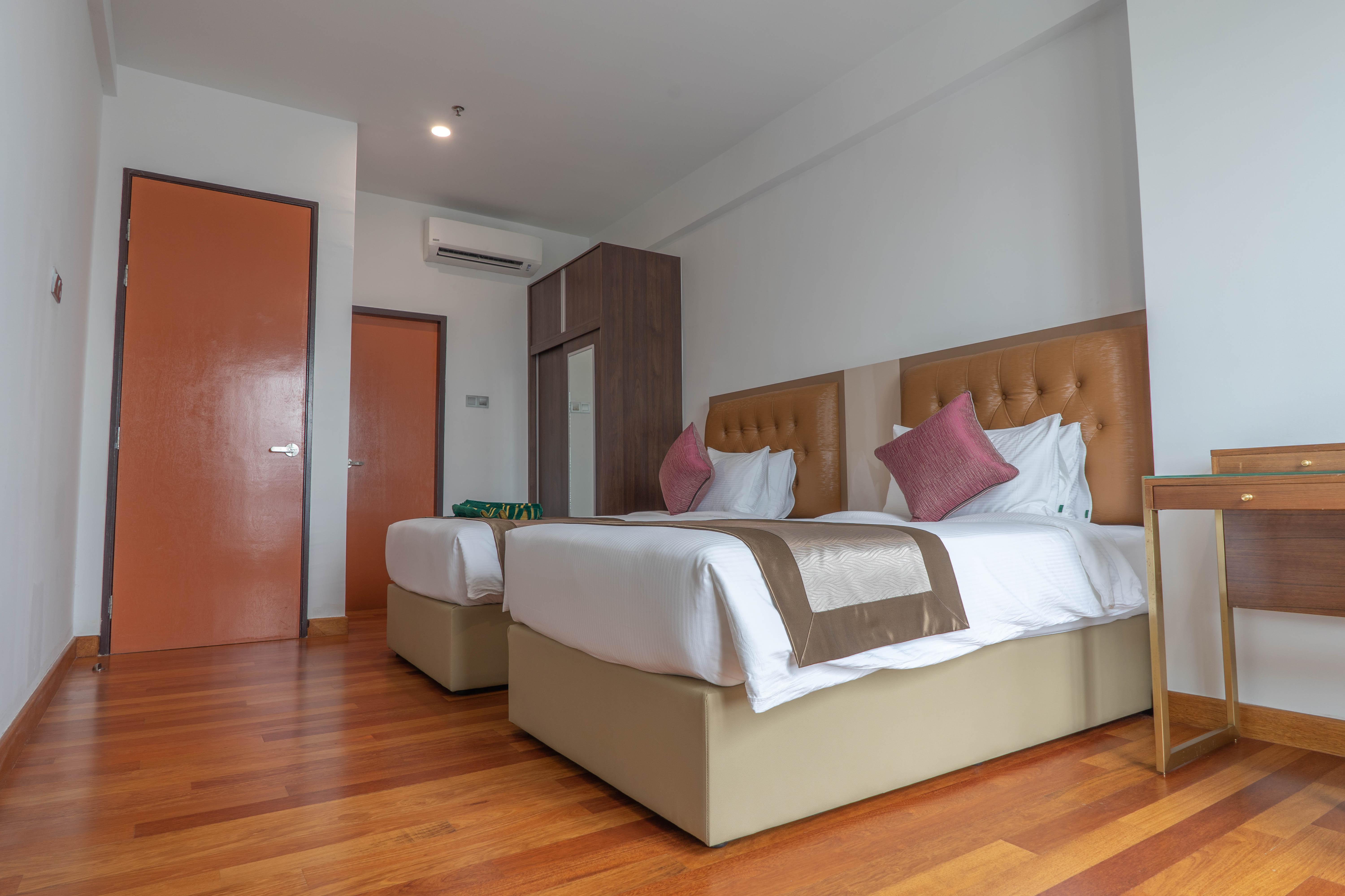 APARTMENT 2 ROOMS-6